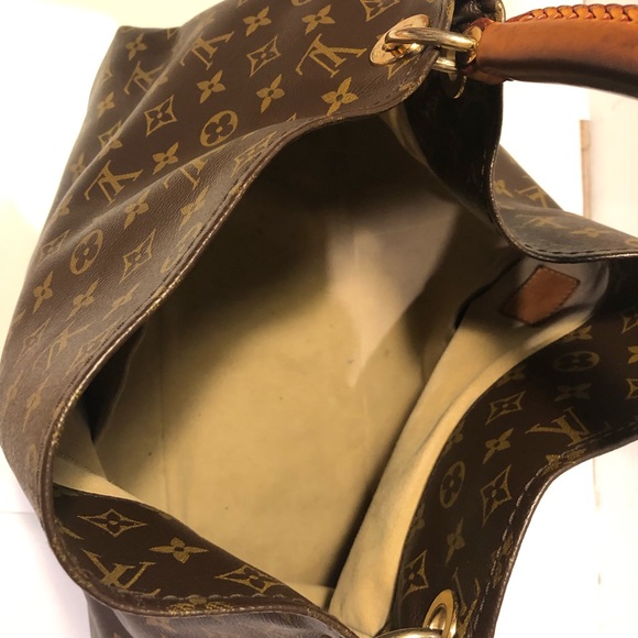 Louis Vuitton Artsy MM Monogram Handbag - Picture 2 of 8